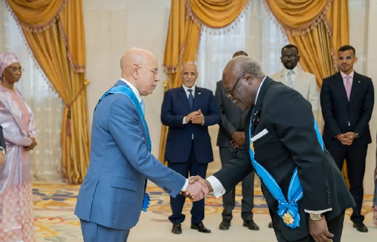 Nouakchott : Remise de l’Ordre de la Pléiade au Président Mohamed Ould Cheikh El Ghazouani.