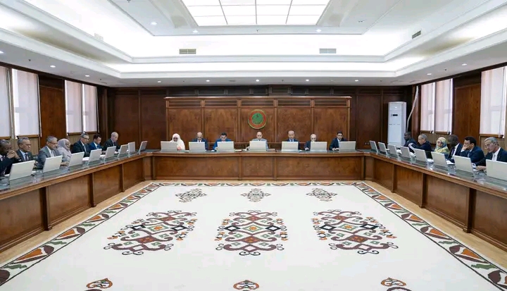 الحكومة تعقد اجتماعها الأسبوعي غدا الثلاثاء بالقصر الرئاسي