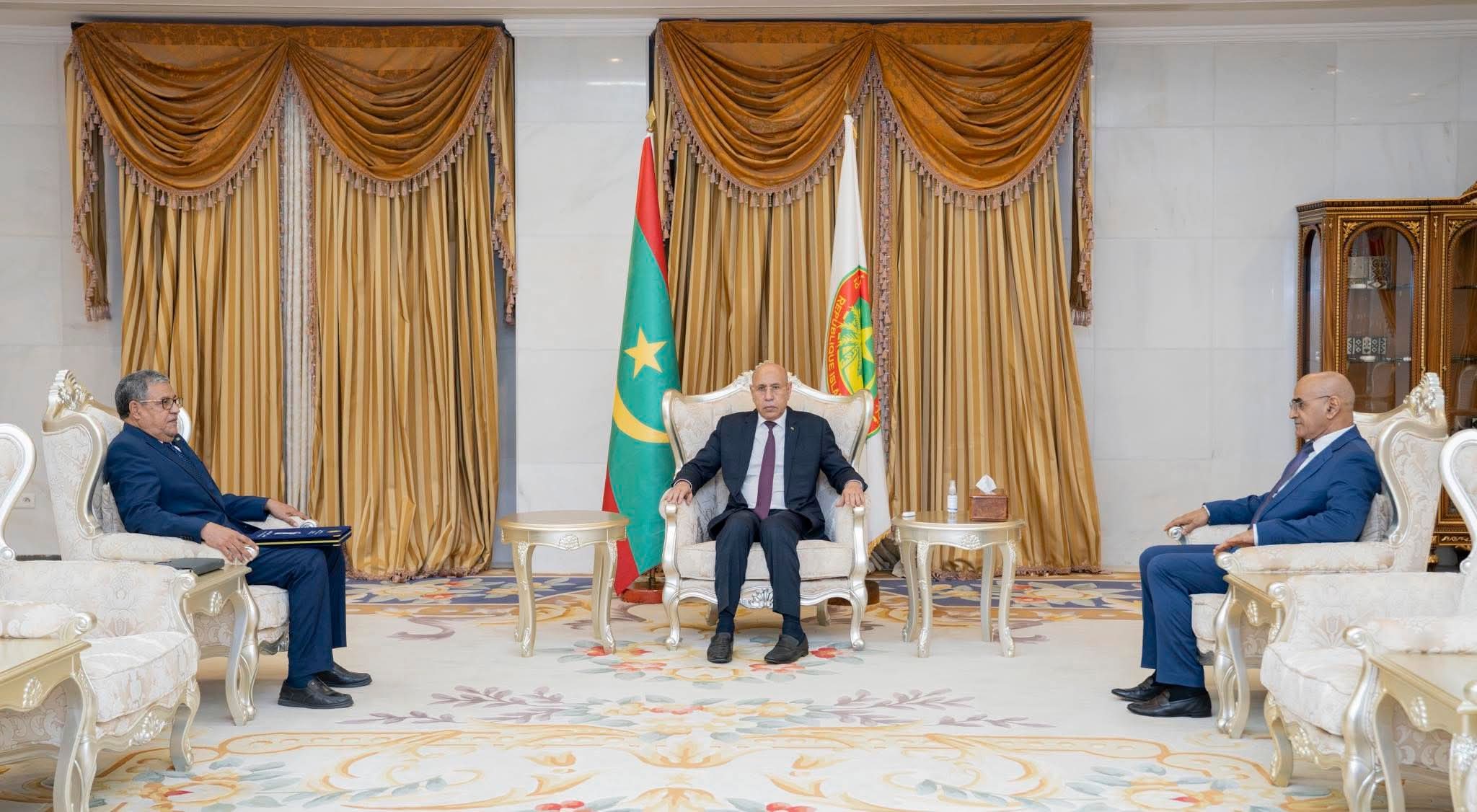 غزواني يتسلّم التقرير السنوي الثالث للمجلس الأعلى للتهذيب