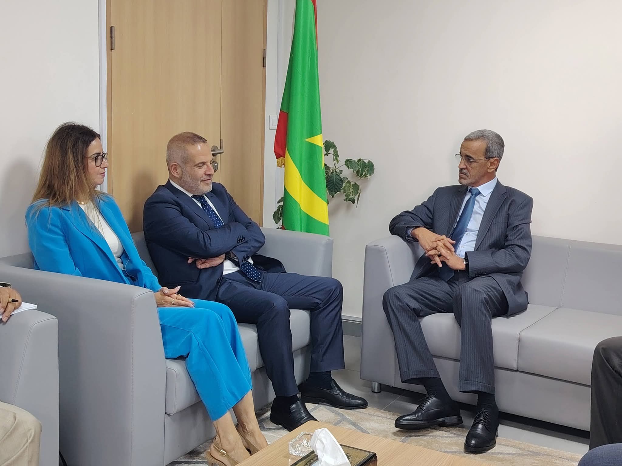وزير المعادن يبحث تعزيز التعاون مع المنظمة العالمية للملكية الفكرية