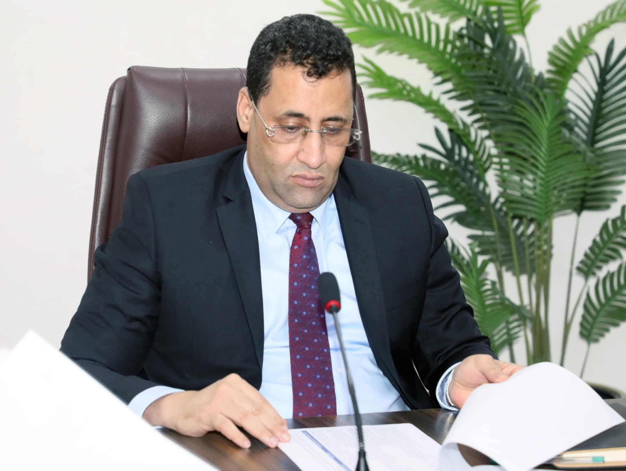 الوزير الأول يترأس اجتماع اللجنة الوزارية المكلفة بتطوير الشراكة بين القطاعين العام والخاص