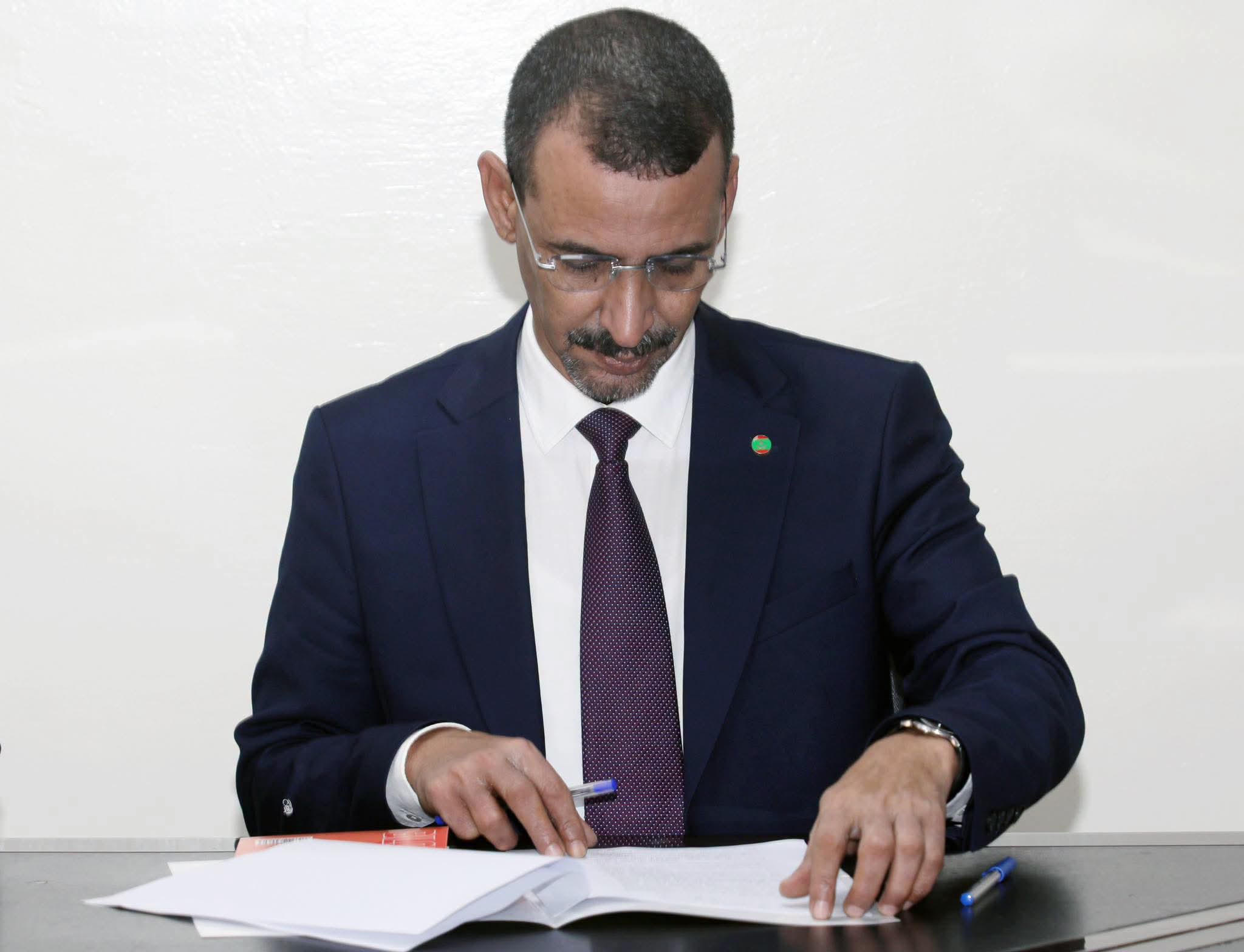 وزير الثقافة يطلق برنامجًا لترقية النشر والتأليف