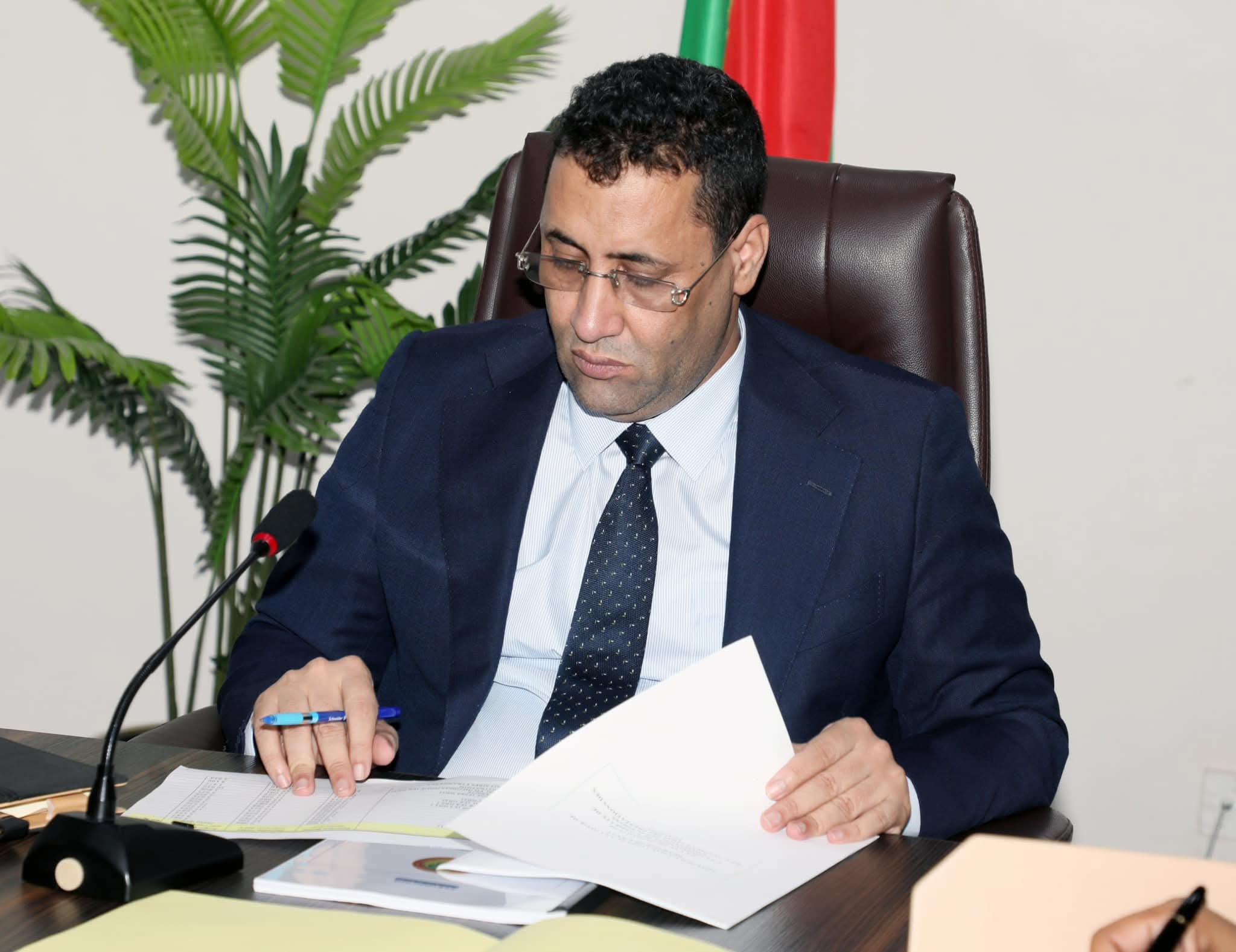 الوزير الأول يترأس اجتماعًا لبحث إصلاح نظام معاشات موظفي الدولة