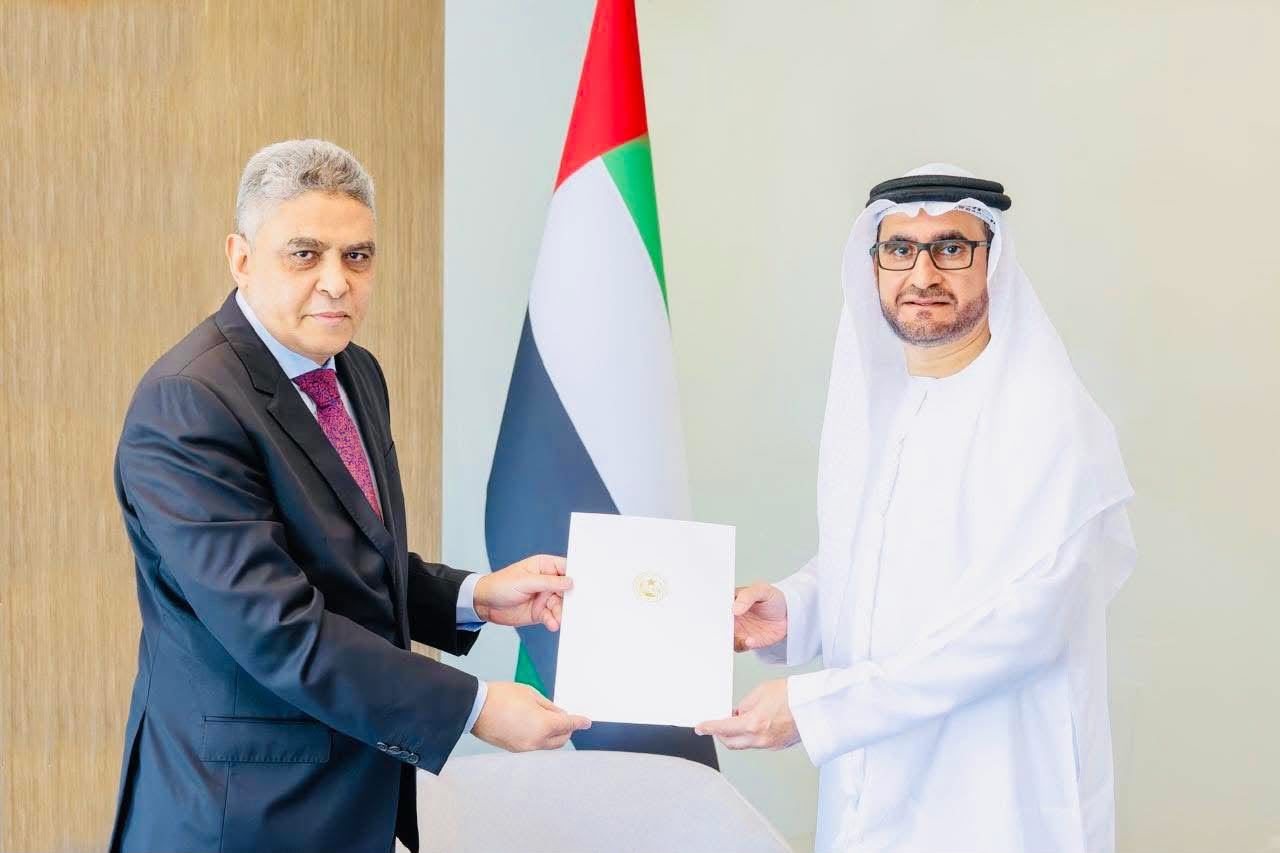 السفير الموريتاني بالإمارات يستذكر تقديم أوراق اعتماده
