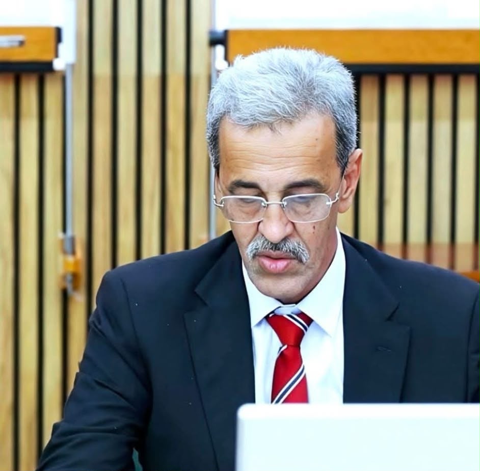 وزير المعادن يتوجه إلى باريس للمشاركة في مؤتمر دولي حول الاستثمار في الثروات المعدنية