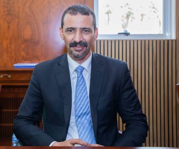 وزير الثقافة يعزي في وفاة الإطار محمدو ولد الشيخ أحمد