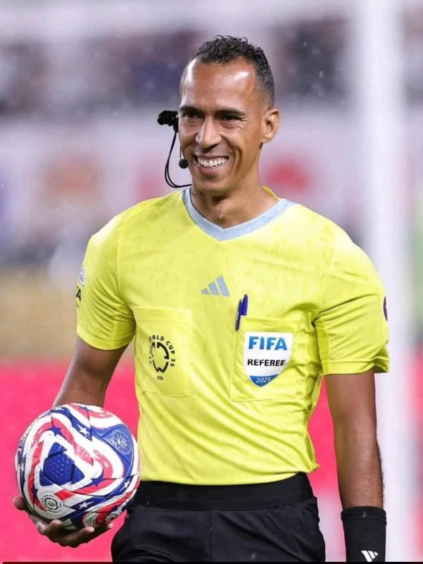الحكم الموريتاني دحان بيدا يقود مواجهة النشامى والنمسا في كأس العالم
